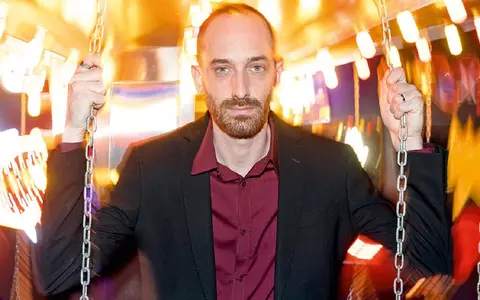 Cât de greu i-a fost lui Tudor Aaron Istodor să iasă din umbra părinților săi, Maia Morgenstern și Claudiu Istodor. Ce relație are cu surorile lui: „Nu sunt destul de prezent pe cât ar trebui în viața lor…” / EXCLUSIV