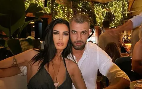 „Cu ajutorul lui Dumnezeu am trecut, trecem și vom trece peste toate obstacolele vieții”. Cum a încercat Oana Zăvoranu să-și salveze căsnicia, după zvonurile despre presupusa amantă a lui Alex Ashraf