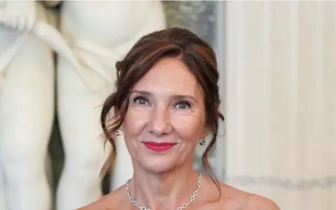 Ce afacere are Carmen Iohannis pe lângă meseria de profesoară. Prima Doamnă a României obține venituri suplimentare din imobiliare