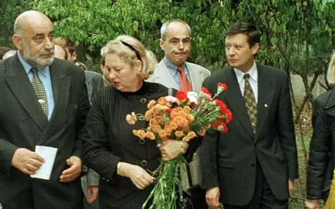 Cum arată acum fosta soție a lui Viorel Lis. Teodora i-a fost alături vreme de 16 ani și i-a dăruit o fiică
