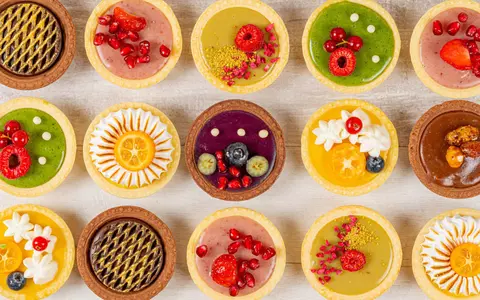 Angeline Cake Boutique: Delicii proaspete direct la uşa ta