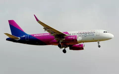 Wizz Air elimină zborurile spre încă trei destinații turistice din Europa. În total sunt 12 rute anulate!
