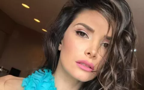 Alina Pușcaș, revoltată după ce a fost amendată pe nedrept în trafic: "Am parcat în rând cu alte mașini, dar..."