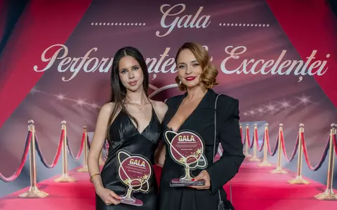 Ce spune Violeta, fiica Andreei Marin, despre relația cu mama ei: ”Suntem ca două surori...” Cum s-au îmbrăcat cele două la un eveniment monden / EXCLUSIV