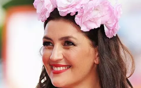 „Mi-am revenit. Dumnezeu e mare, în nici măcar o lună a făcut să dispară toate metastazele”. Rona Hartner s-a vindecat de cancer, a doua oară. Ce decizie radicală a luat în carieră / EXCLUSIV