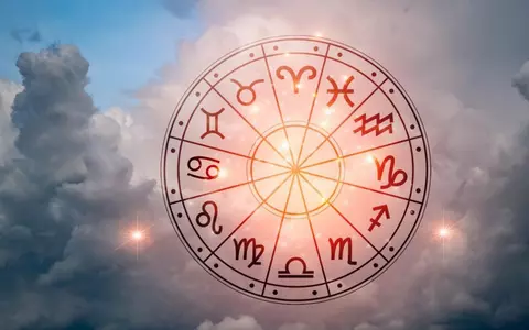 Horoscop 15 noiembrie 2023. O zodie ia o decizie importantă în dragoste