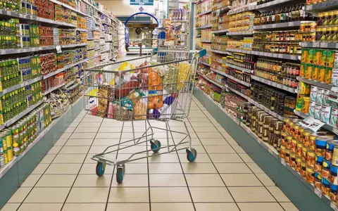 Programul magazinelor pe 30 noiembrie și 1 decembrie 2023. Află orarul supermarketurilor pentru aceste zile