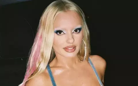 Alexandra Stan a fost asemănată cu Madonna, după ce și-a făcut apariția pe pârtia de schi: "Numai tu puteai să te îmbraci așa". Ce ținută excentrică a purtat artista
