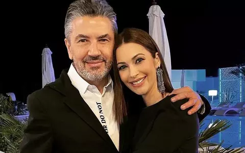 De ce s-a măritat Andreea Berecleanu cu medicul Constantin Stan abia după 3 ani de la cererea în căsătorie: „Nu am vrut să risc deloc să-i rănesc printr-un gest de nerăbdare” / EXCLUSIV