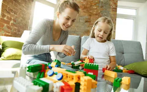 5 activități care dezvoltă motricitatea fină a copilului