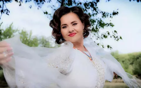 "Tatăl meu biologic nu m-a recunoscut niciodată. Am crescută cu bunicii, cu verișorii mei". Niculina Stoican, mărturisiri emoționante despre familia ei