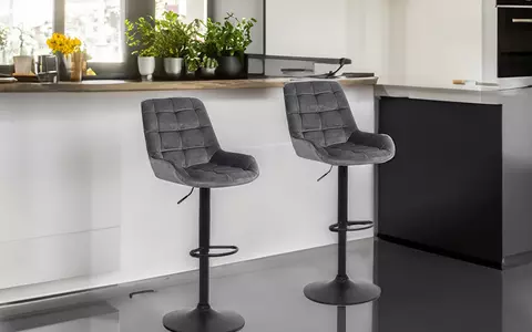 Cum să alegi scaunul de bar perfect pentru casa ta