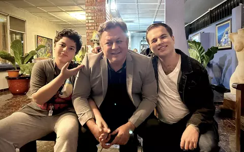 Ce mesaj i-a transmis Dragoș Dolănescu fratelui său, Ionuț, după ce au ajuns iar la tribunal pentru moștenire: ”Să fie de treabă, ceea ce nu cred, dar asta-i altceva...” Nu au mai vorbit de 15 ani / EXCLUSIV