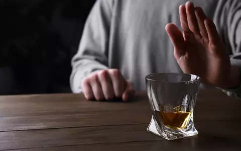 Ce se întâmplă în corpul tău după ce renunţi la consumul de alcool