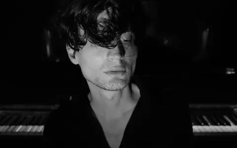 Pianistul Andrei Irimia lansează turneul "Lights and Shadows"