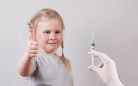 Care e schema de vaccinare obligatorie pentru copii