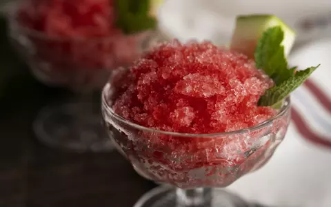Rețetă de sorbet de căpșuni cu busuioc