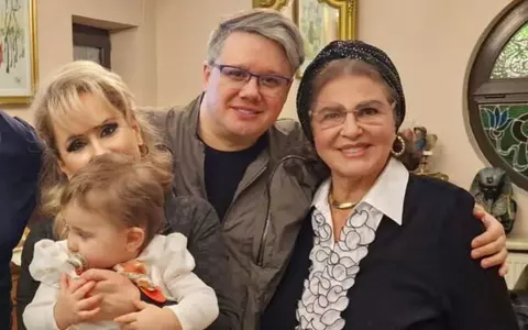 Pentru ce îi e Fuego recunoscător Irinei Loghin: „Am reușit să fim mai mult decât colegi, povățuindu-mă mereu cu sfaturile sale despre cum să faci această profesie dură”. Artista a împlinit 85 de ani / EXCLUSIV