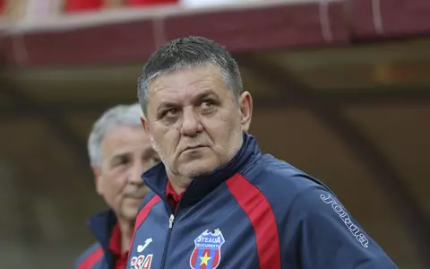 Cum arată soția și fiica lui Marius Lăcătuș. Care este cel mai mare regret al fostului fotbalist: ”Nu vreau să-mi aduc aminte...”. Au venit împreună la lansarea filmului "Generația de Aur" / EXCLUSIV