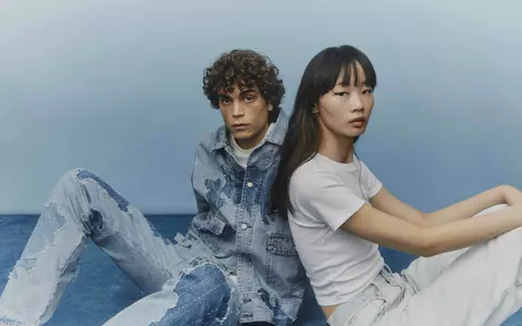 Levi’s adaugă culoare și tehnici de broderie pe denim japonez sofisticat pentru colecția primăvară / vară 2024 Made in Japan 