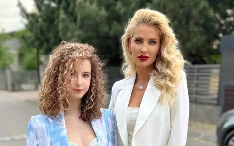 Andreea Bănică și fiica ei de 14 ani și-au făcut vaccinul anti-HPV: "Îl fac preventiv. Mă îngrijorează că sunt femei care nu știu ce este, poate duce la cancer!"