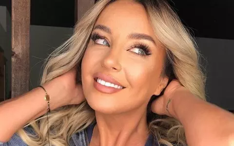 Tania Budi are un abdomen perfect la 56 de ani: "Sunt răcită, dar nimic nu ma oprește să probez costume de baie"