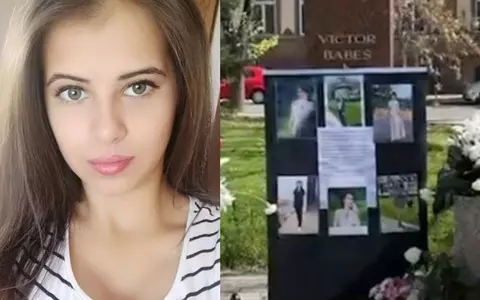 Colegii Andreei, studenta la Medicină ucisă în Timișoara, au făcut un monument funerar în memoria tinerei. Imagini cu altarul din curtea facultății