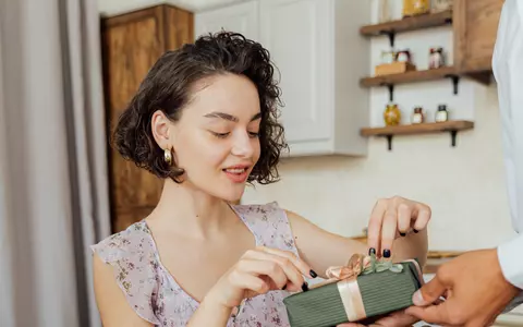 Idei de cadouri și surprize pentru luna martie