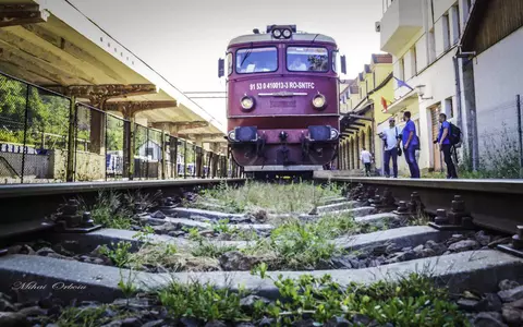 În minivacanţa de 1 Mai şi Paşte vor circula mai multe trenuri în țară. Anunțul CFR Călători