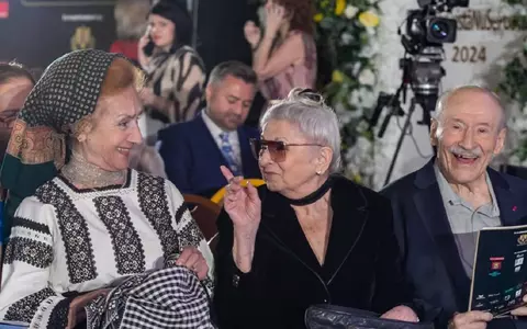 Ce gest a făcut Victor Rebengiuc pentru Sofia Vicoveanca la Gala Andreei Marin, de la Palatul Parlamentului, și ce cadou i-a făcut artista jurnalistei: „De câte ori vine la București îmi aduce câte ceva în traistă”/ EXCLUSIV