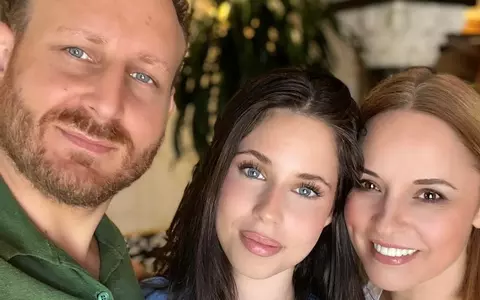 Fiica Andreei Marin, replică neașteptată despre iubitul mamei sale, Adrian Brâncoveanu: "Este un ursuleț, dar...". Ce pasiuni are Violeta Bănică, la 17 ani