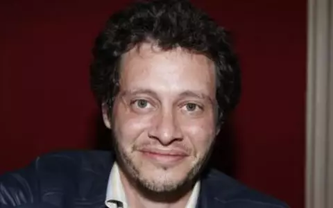 Jonathan Dassin, fiul lui Joe Dassin, a avut o copilărie marcată de drame: "Ne-a educat mama, dar și pe ea am pierdut-o când eu aveam 16 ani, iar Julien 15 ani" / Artistul a rămas fără tată când avea doi ani