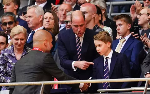 Moment viral cu Prințul George. Fiul Prințesei de Wales și-a eclipsat tatăl la un meci de fotbal, pe Wembley