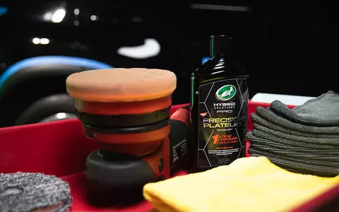 Cum să îți întreții mașina cu produsele Turtle Wax