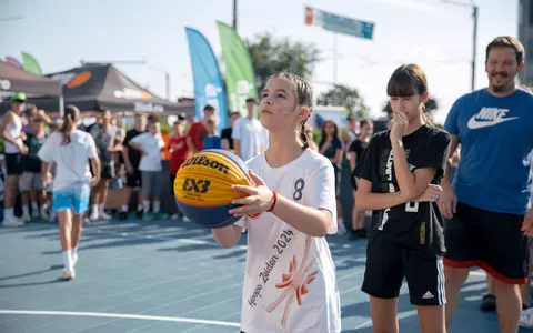 Spectacol de baschet 3x3 la Iulius Mall Iași: 300 de jucători s-au duelat pentru premii la BCR Sport Arena Streetball