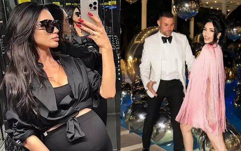 Andreea Sasu, pictorial provocator în luna a noua de sarcină. Apare lângă Philipp Plein și poartă un halat transparent: „Număr zilele până când vei fi în brațele mele”