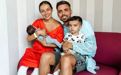 Vlăduța Lupău a fost externată, la trei zile după ce a născut. Cu ce surpriză a așteptat-o acasă soțul ei, Adi Rus: „De așa primire ar trebui să aibă parte toate femeile și toți bebelușii”