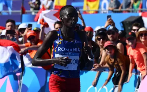 Cine este Delvine Meringor, atleta din Kenya care a concurat pentru România la maratonul de la Jocurile Olimpice: "Tata are 4 neveste și 30 de copii. Din primele zile de școală am început să alerg"