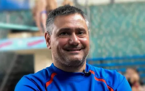 A murit Adrian Cherciu, unul dintre antrenorii de la Splash! Vedete la apă. Avea doar 55 de ani: „Întors recent de la Campionatele Europene de sărituri în apă, a încetat din viață, după o…”