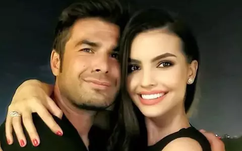 Adrian Mutu spune că a cunoscut-o pe actuala soție, Sandra, "în momentul în care trebuia": "M-a luat în cea mai bună versiune a mea". Își doresc să devină din nou părinți