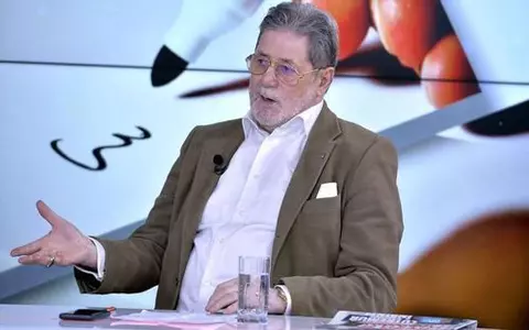 Cornel Dinu este internat la Spitalul Elias din Bucureşti: "Mi-am spart capul, la doi centimetri de tâmplă, a țâșnit sângele ca pe front!"