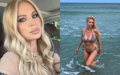 Andreea Bănică s-a pozat în costum de baie și nemachiată, la 46 de ani. Reacția fanilor: „Nu îmbătrânești deloc, arăți…”