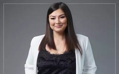 Cum arată Maria Popovici după ce a slăbit 30 de kilograme și cum s-a afișat la premiera filmului ”Moartea în vacanță”, produs de Mircea Bravo. De ce s-a împărțit colivă la eveniment / EXCLUSIV