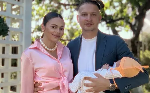 Cosmina Adam și-a botezat fetița. Imagini de la creștinarea micuței Francesca: „Mami și tati îți doresc din toată inima ca în drumul tau să întâlnești doar oameni care să te iubească"