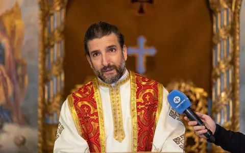 Silviu Biriș s-a căsătorit în secret, la 8 ani de la divorțul care l-a trimis la un pas de călugărie: "Sunt foarte îndrăgostit". Cine este și cum arată soția actorului / Imagini de la nuntă