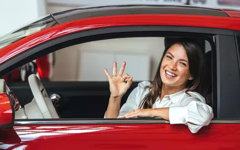 Ce mașină i se potrivește unei femei: 6 modele pe care să le iei în calcul