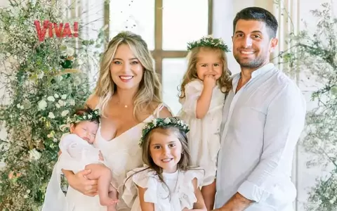 Ce tradiție a respectat Laura Cosoi la botezul celei de-a patra fiice, în memoria părinților săi: "S-a lăsat cu lacrimi"