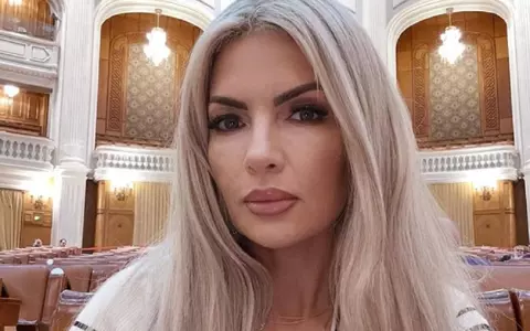 Cine este Laura Vicol, soția lui Vladimir Ciorbă, acționar Nordis. Are strânse legături cu lumea mondenă: a fost cea mai bună prietenă a lui Răzvan Ciobanu, e nașa Roxanei Vancea și și-a petrecut tinerețea, în cluburi, cu Elena Băsescu