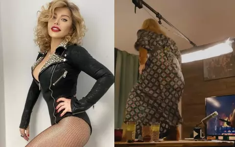 Loredana a dansat pe masă la podcastul lui Mihai Bobonete, după ce a răspuns unei provocări: "Am promis, asta e. Ce nu fac pentru bani?"