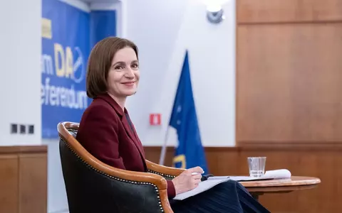 Maia Sandu primește des mâncare de la mama ei, la sediul Administraţiei Prezidenţiale: „Vine cu troleibuzul de două-trei ori pe săptămână. O lasă la polițist și pleacă acasă”